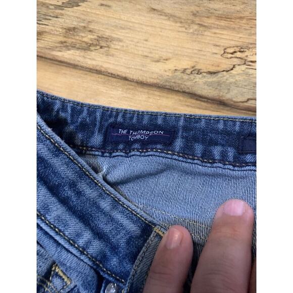 Vigoss Thompson Tomboy Boyfriend Distressed Dark Wash Womens Jeans Size 26x27 - Picture 2 of 7